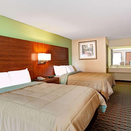 Days Inn Conover/Hickory Exterior foto