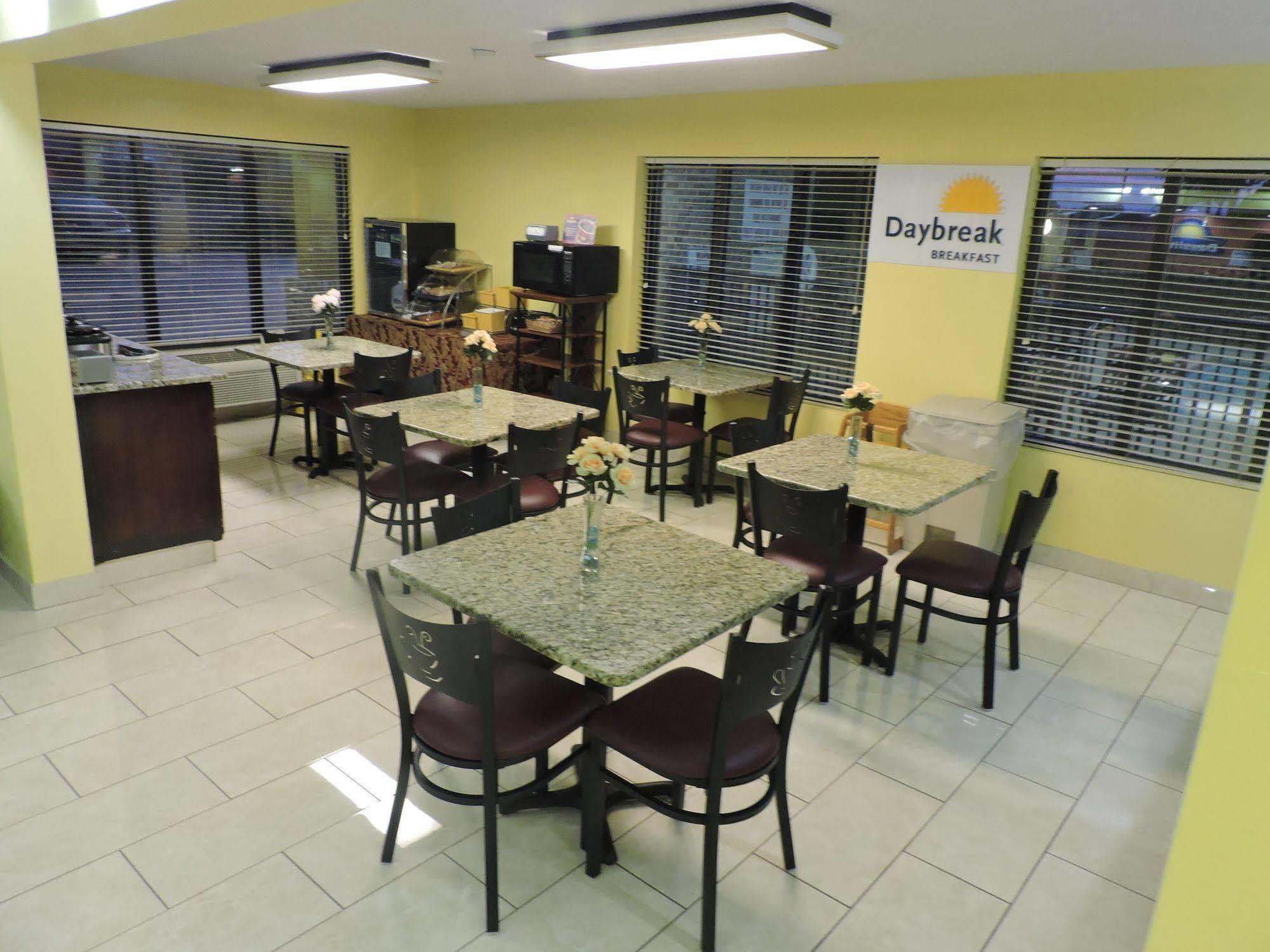 Days Inn Conover/Hickory Exterior foto